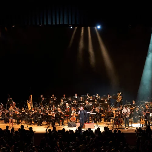 Queen Symphonic | Το σόου έχει συνέχεια